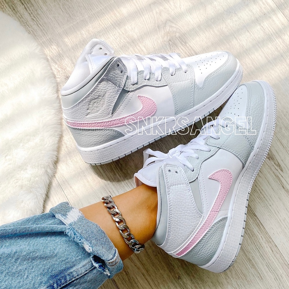 Custom nike air jordan 1 mid light grey baby pink